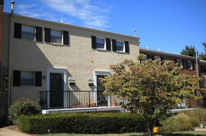 1st image of 5924 Mayflower Ct
