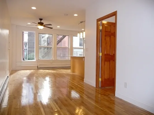 Rented by Citi Habitats | media 42