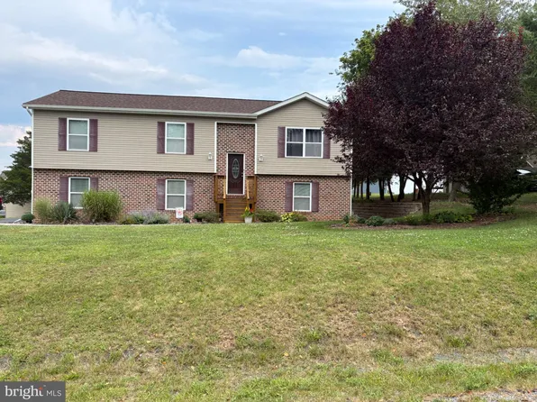 3610 Hickory Ct, Chambersburg, PA 17202