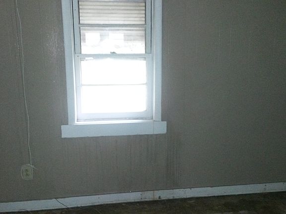 4th image of 4228 Carroll Ave