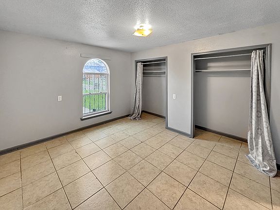 4th image of 7849 Sail St