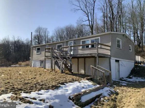 85 Hamlin Hwy, Hamlin, PA 18427