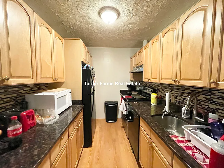 2 Shepherd Ave #2 — Photo 10