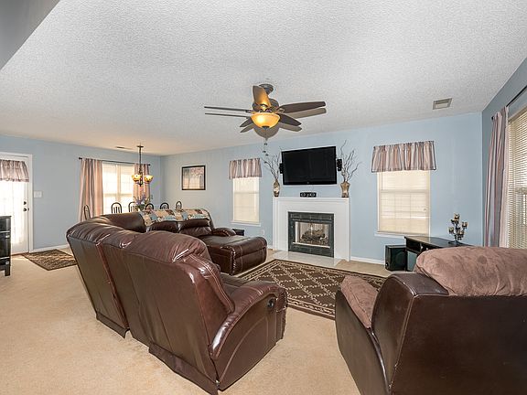 4th image of 5938 Meadow Hill Dr