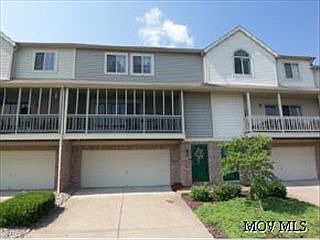 1st image of 303 Pointe W