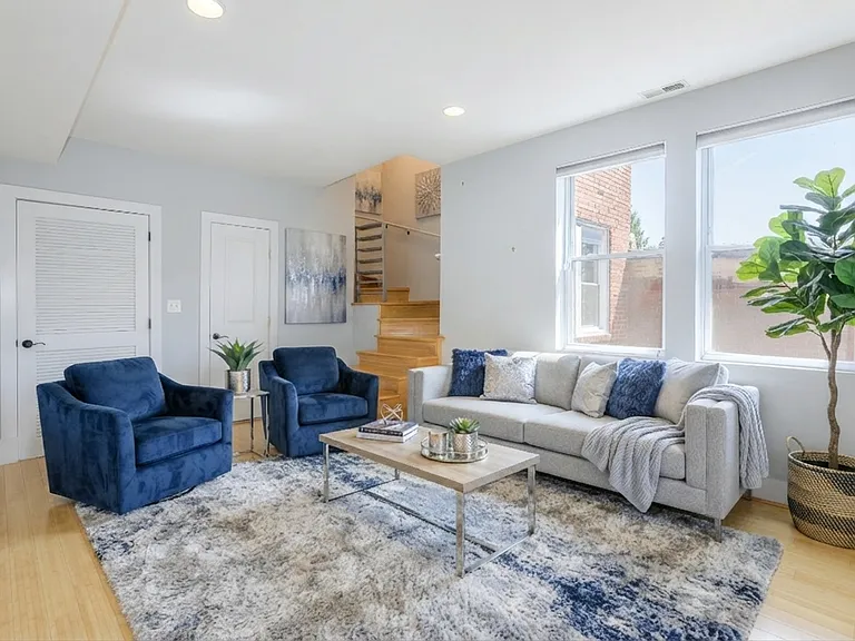 1409 G St NE #23 — Photo 1