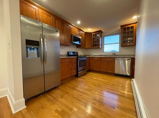 36 Brookford St FLOOR 3, Dorchester, MA 02125