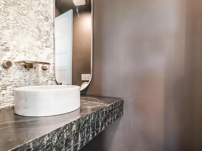 7417 E Paradise Dr — Photo 24