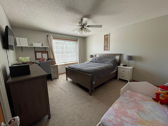 5th image of 1805 Southcross Dr