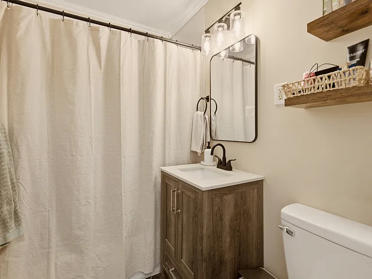846 N El Paso Dr — Photo 12