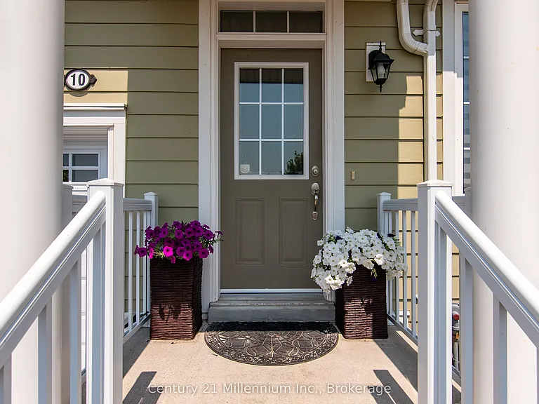 10 Providence Way — Photo 2