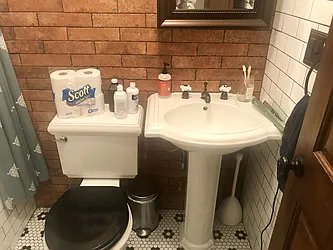 Rented by Lucky Apt Inc