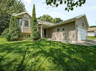 232 Lamans Ln, Eau Claire, WI 54703