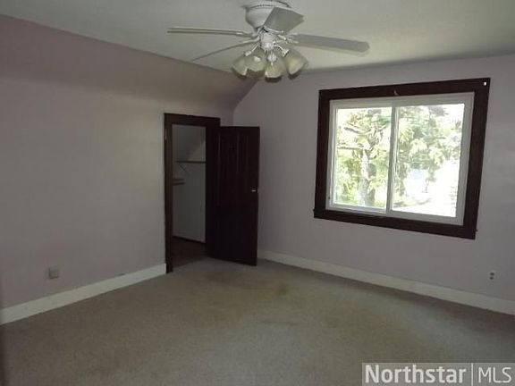 4th image of 2270 Highwood Ave E
