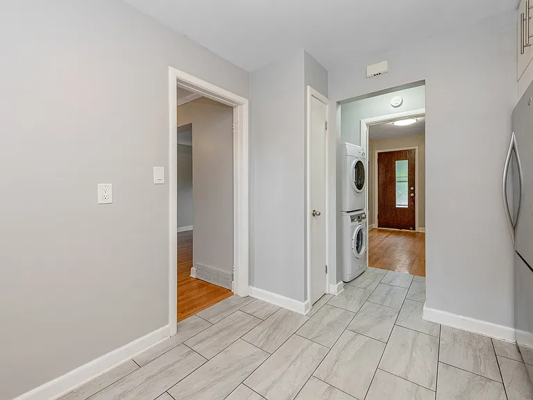 2344 Midway Ave #A — Photo 15