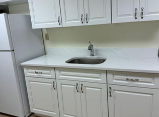 5000 Hempstead Tpke APT 7, Farmingdale, NY 11735