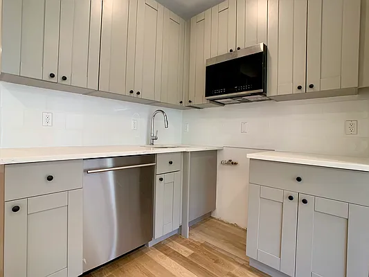 Rented by Building Equity Real Estate LLC | media 14
