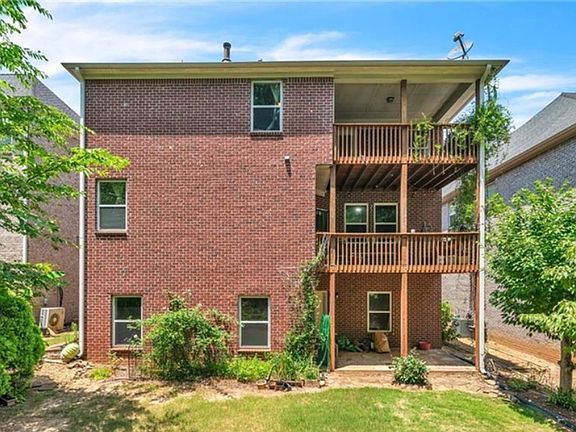 2nd image of 815 Autry Oak Ct