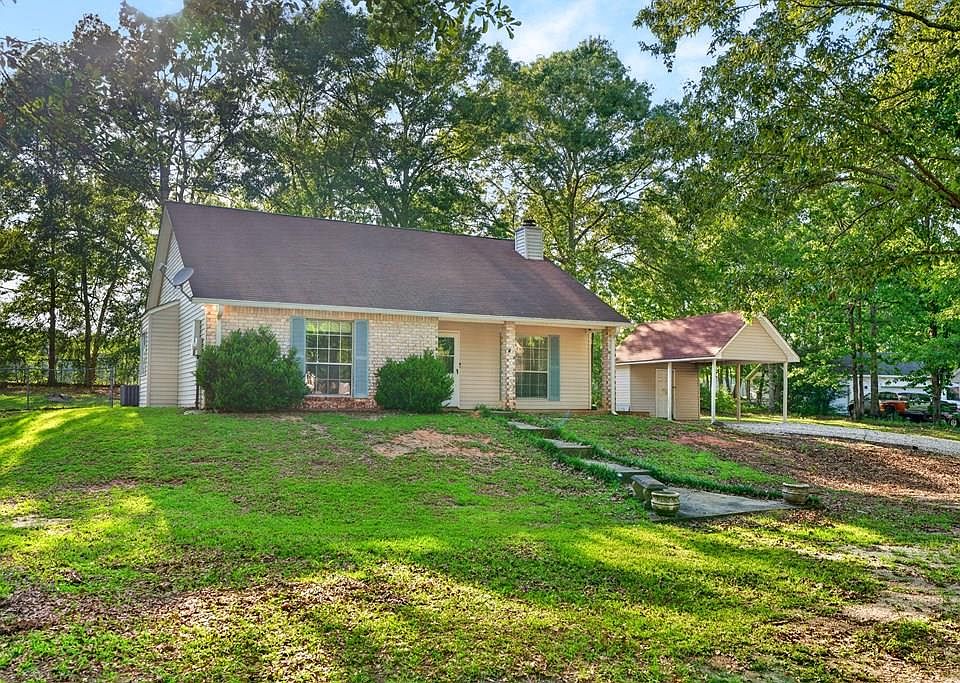 1st image of 71 Hidden Oaks Dr