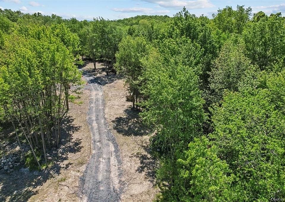 1st image of 49 Axworthy Lane