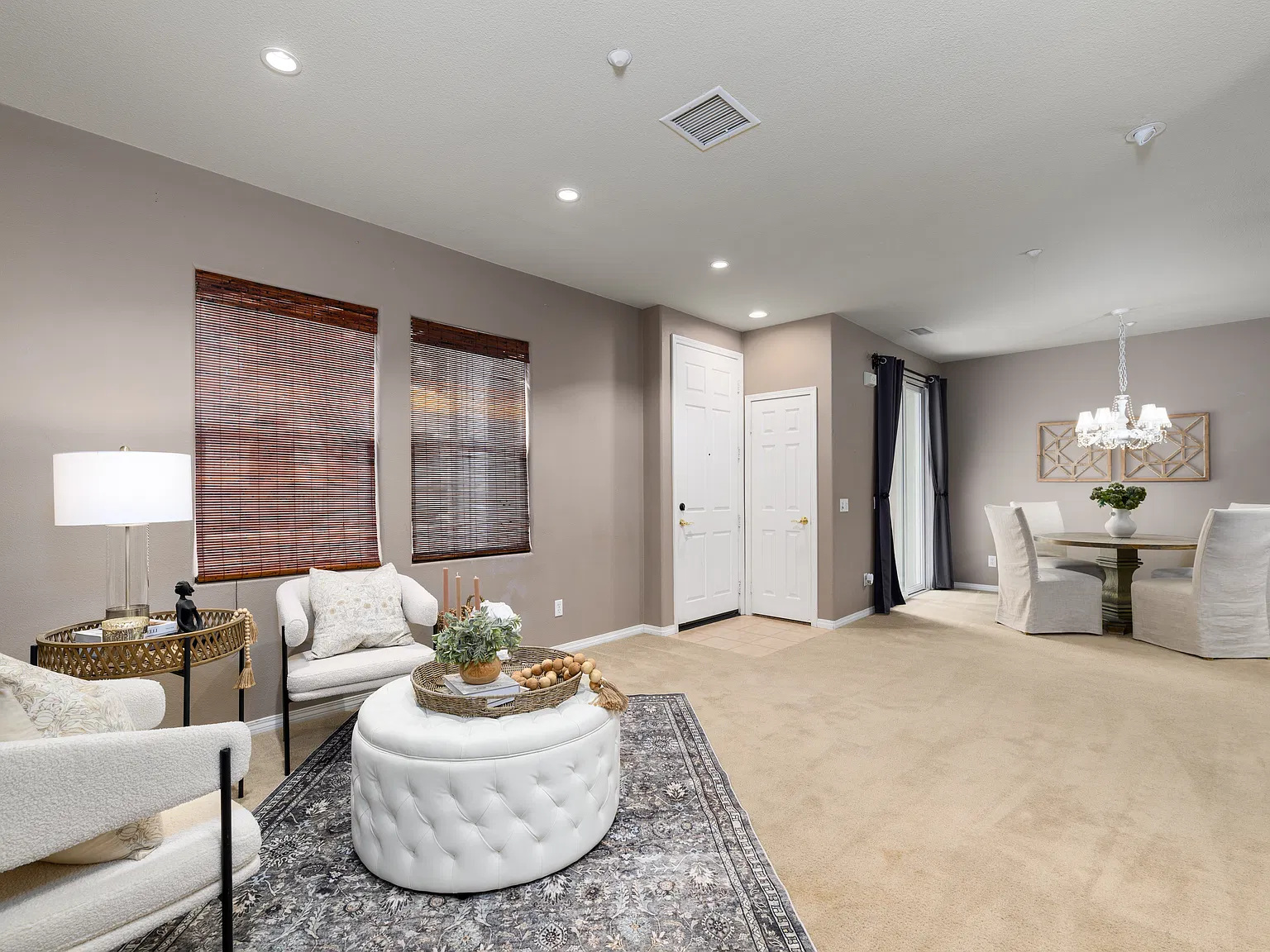 3 bed, 3.5 bath, 1752 sqft, $3,000 — Photo 2