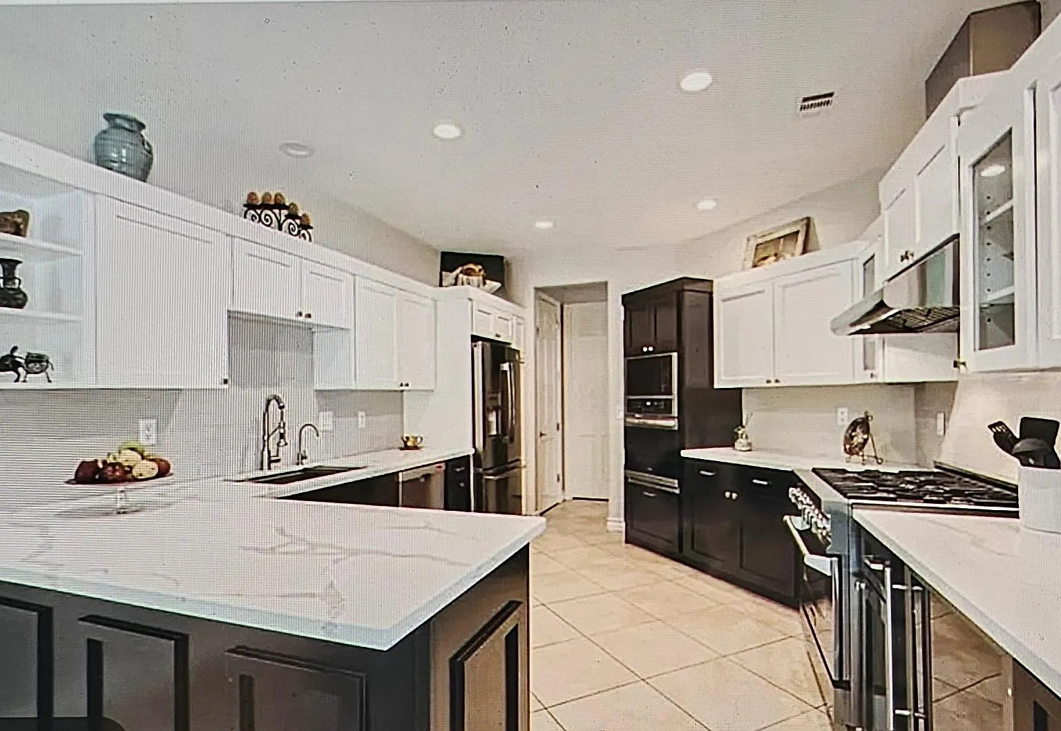 2 bed, 2.5 bath, 2165 sqft, $3,150 — Photo 1