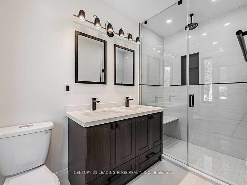 Toronto House for rent - 5 Bedrooms — photo 22