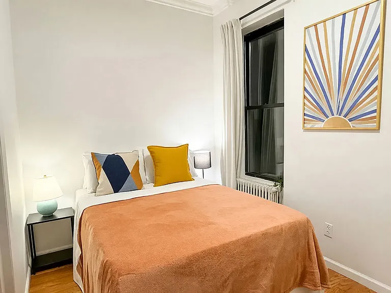 1727 2nd Ave #3R — Photo 8