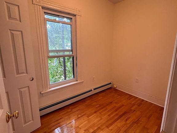 4th image of 39 Avoca St #2