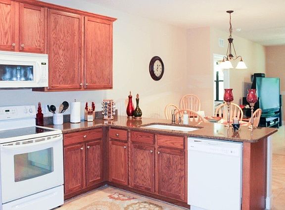 2nd image of 2522 Glenridge Cir