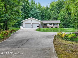 3846 E Monroe Rd, Midland, MI 48642
