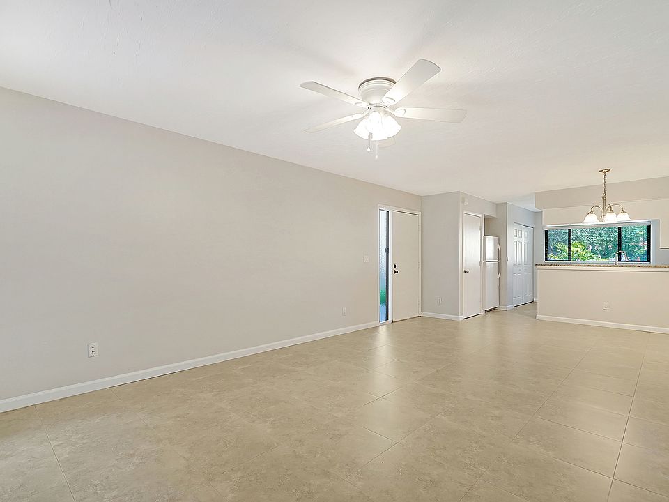 1st image of 5220 Harpers Croft St #33