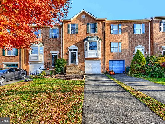2nd image of 1204 Athens Ct