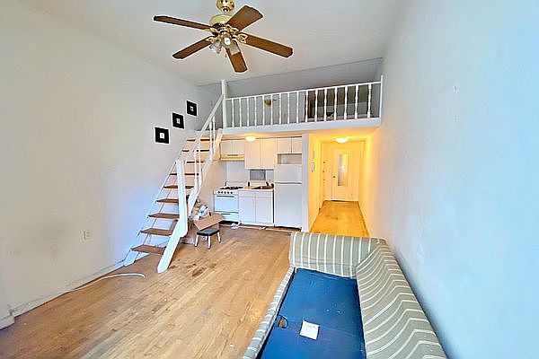 2nd image of 62 W 71st St APT 3A