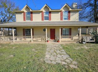 1006 East Dr, Bridgeport, TX 76426