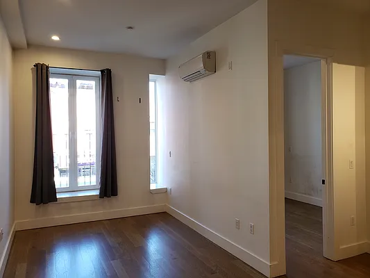 Rented by Signature Property Realty | media 6