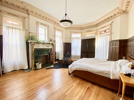 Rented by Zjama Realty Corp | media 11