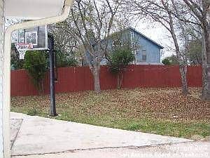 5th image of 3505 Foxbriar Ln