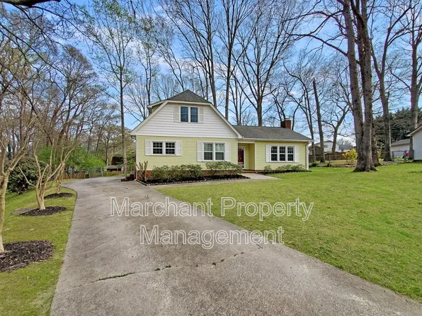 121 Coalmont Ct, Simpsonville, SC 29681