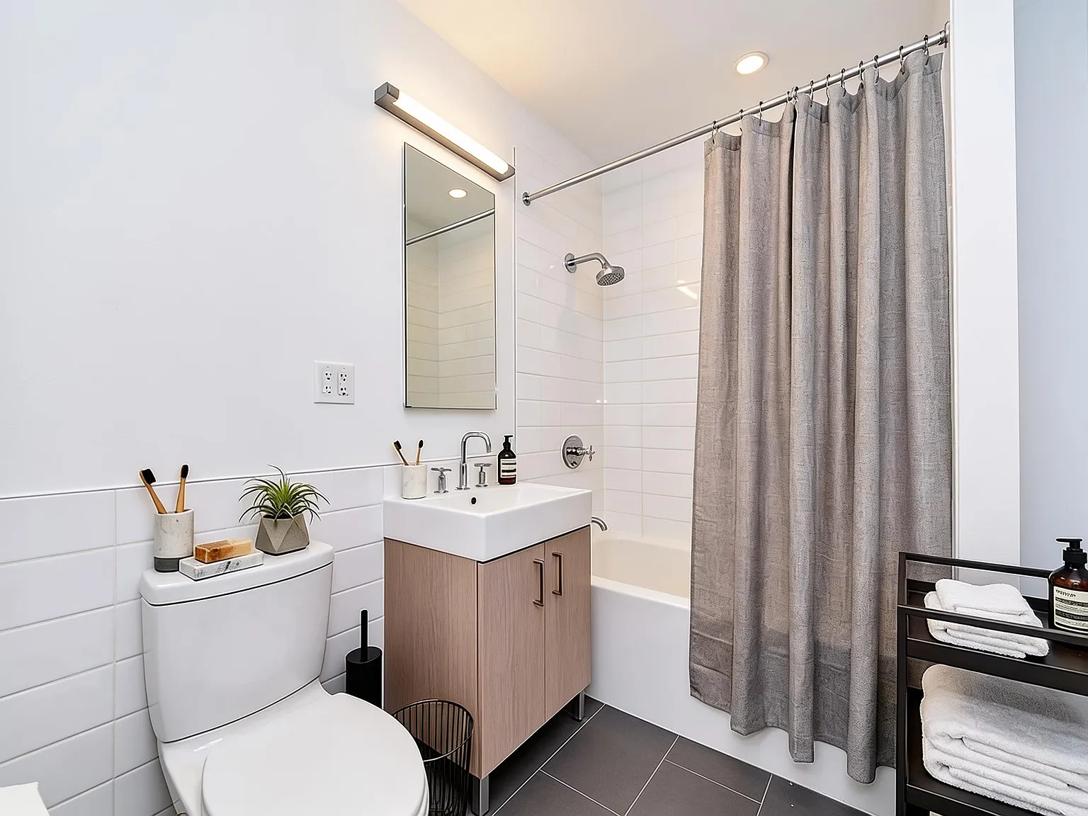 55 Hope Street — Photo 3