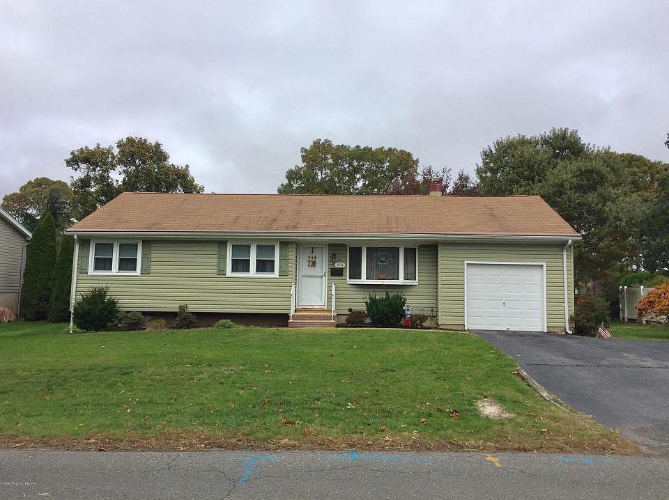 1st image of 516 Nicholas Rd