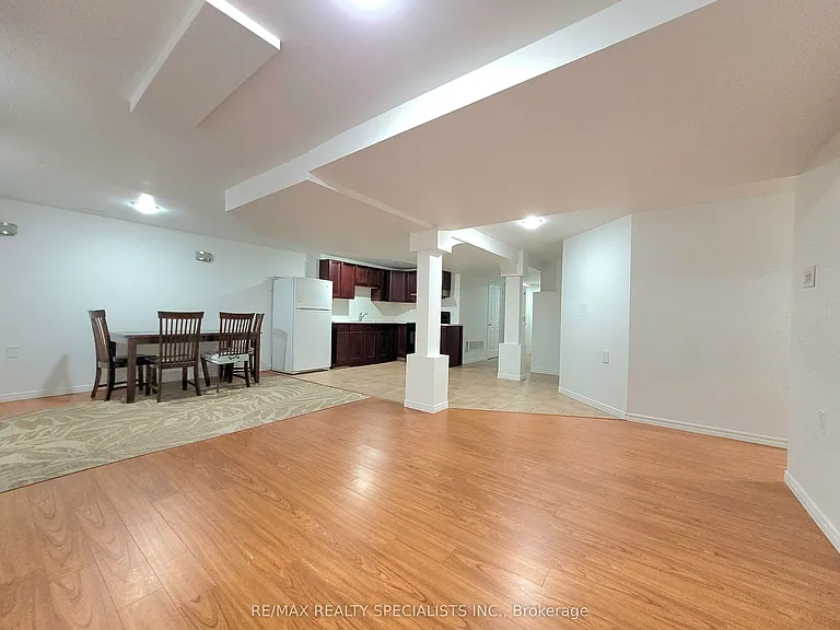 24 Blazing Star Dr #BASEMENT — Photo 8