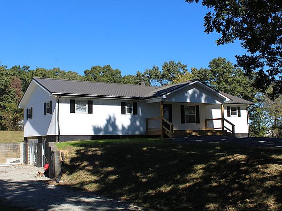 3rd image of 4121 Old Moss Rd