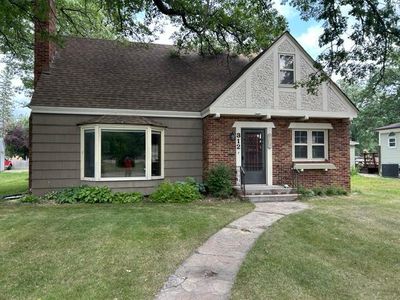 312 Kendall Ave N, Thief River Falls, MN, 56701