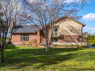 51 Stanton Rd, Clinton, CT 06413