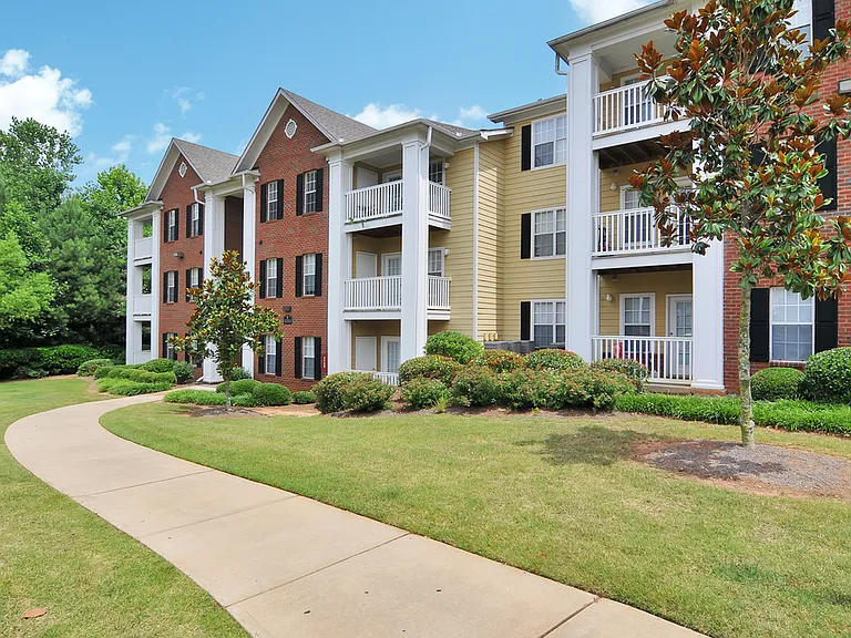 Magnolia Village Apartments — Photo 5