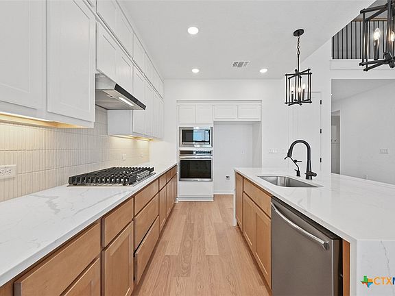 4th image of 9300 Hamadryas Dr