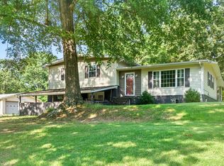 636 Sulphur Creek Rd, Big Sandy, TN 38221