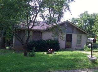 340 S 100th St, Edwardsville, KS 66111