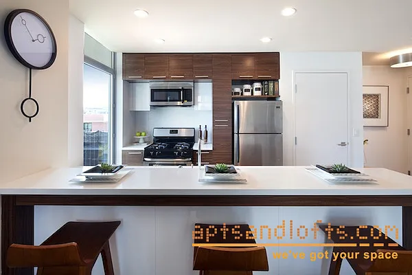 Rented by aptsandlofts.com | media 53